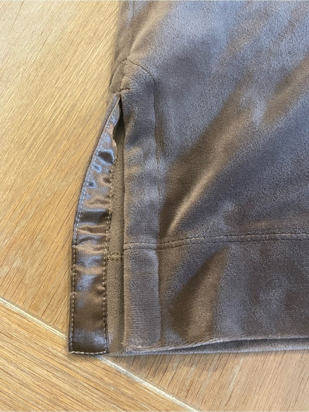 J. Jill V-Neck Velour Tunic Pull-over Top - Picture 6 of 6